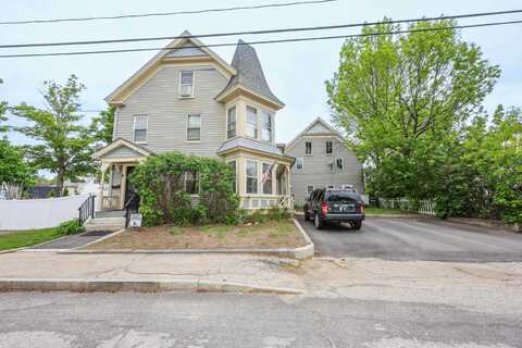 15 Pleasant Street, Farmington, NH 03835