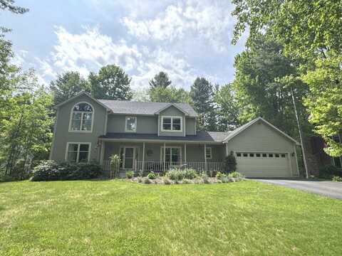 9 Hagan Drive, Essex, VT 05452