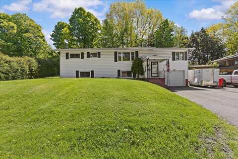 17 Woodland Drive, Barre, VT 05641