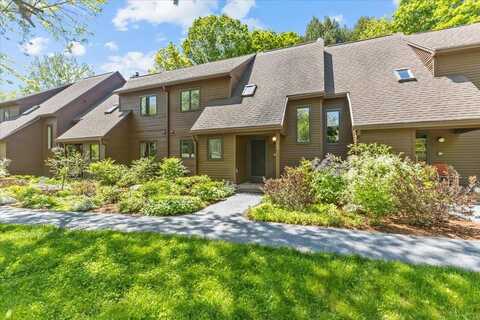 364 Acorn Lane, Shelburne, VT 05482