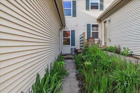 215 Juniper Drive, South Burlington, VT 05403