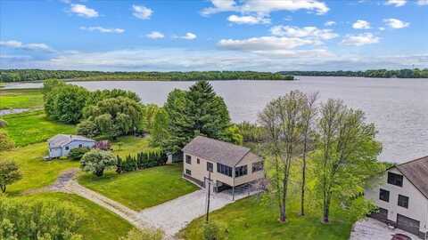 256 Poquette Lane, North Hero, VT 05474