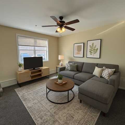 10 Appaloosa Drive, Dover, NH 03820