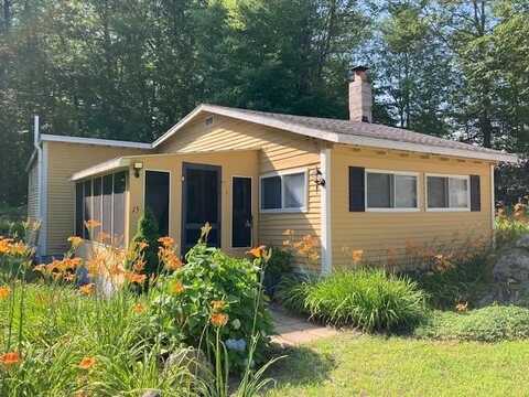 15 Milford Street, Amherst, NH 03031