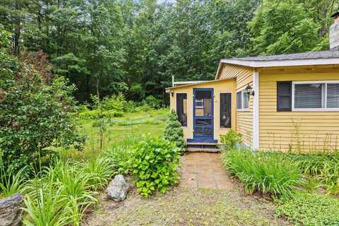 15 Milford Street, Amherst, NH 03031