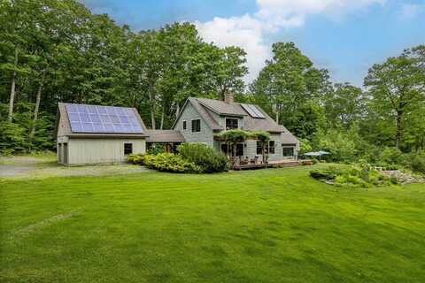 683 Reservoir Road, Hartford, VT 05001