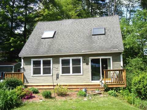 49 Hampshire Circle, Brattleboro, VT 05301