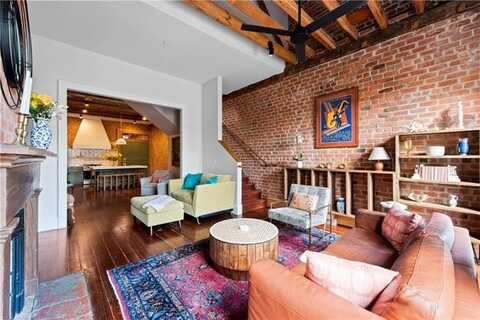 1604 PRYTANIA Street, New Orleans, LA 70130