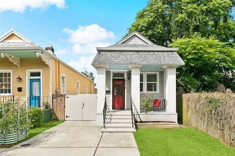 8426 GREEN Street, New Orleans, LA 70118