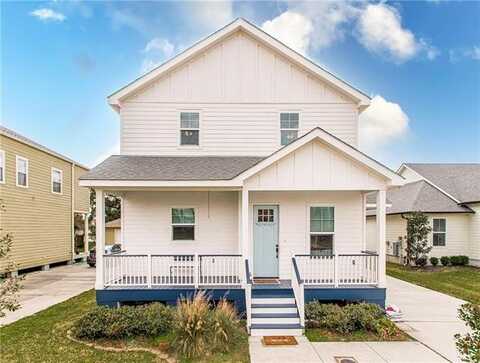 5 LEEWARD Court, New Orleans, LA 70131