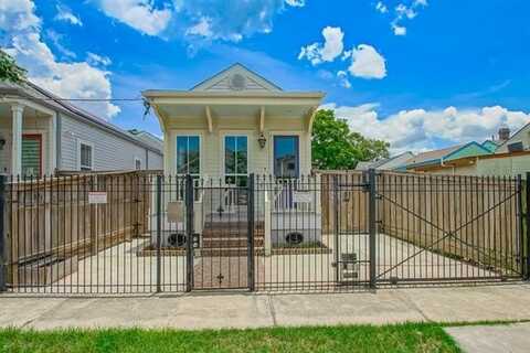 412 N MIRO Street, New Orleans, LA 70119