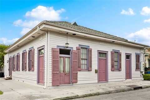 803 CONSTANTINOPLE Street, New Orleans, LA 70115