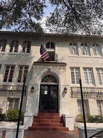 1507 NAPOLEON Avenue, New Orleans, LA 70115