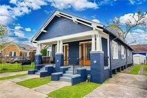 8626 APPLE Street, New Orleans, LA 70118