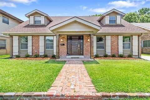 145 MACQUE Drive, Harahan, LA 70123