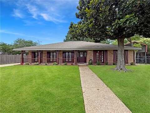 8809 BELLE GROVE Place, River Ridge, LA 70123