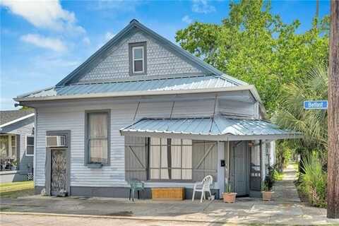 8301 BELFAST Street, New Orleans, LA 70118