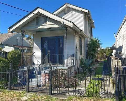 2419 CHIPPEWA Street, New Orleans, LA 70130