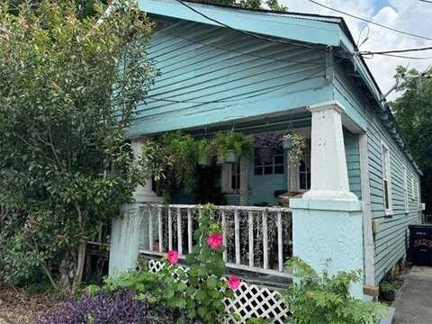 5621 TCHOUPITOULAS Street, New Orleans, LA 70115