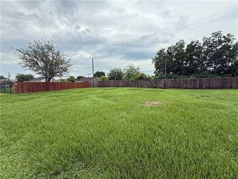 2341 ARTILLERY Drive, Chalmette, LA 70043