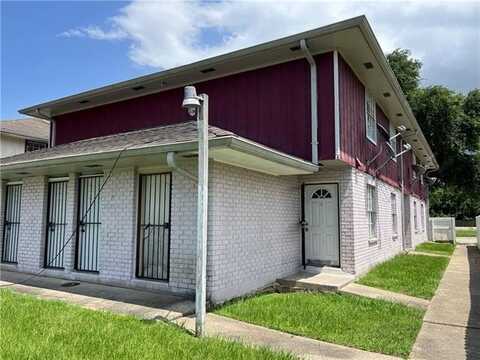 10921 ROGER Drive, New Orleans, LA 70127