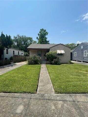 302 WARRINGTON Drive, New Orleans, LA 70122