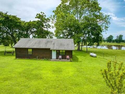 447 Pink Gladiola Street, Broken Bow, OK 74745