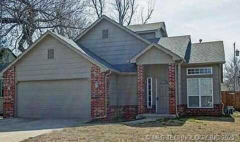 256 E Tecumseh Street, Tulsa, OK 74106
