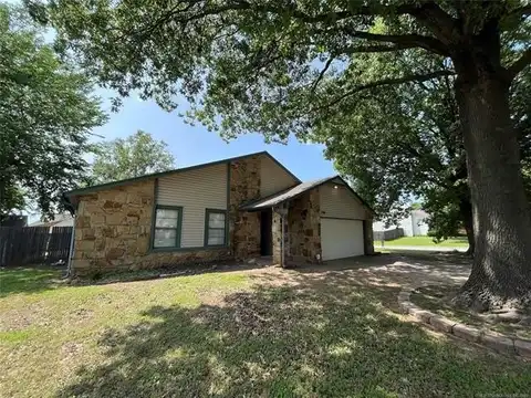 1700 S Cypress Avenue, Broken Arrow, OK 74012