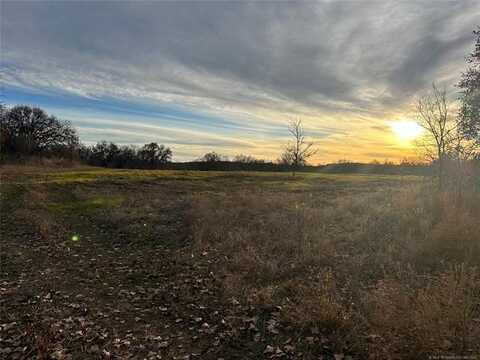 E 1010 Road, Hitchita, OK 74438