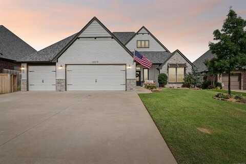 13019 S 5th Place, Jenks, OK 74037