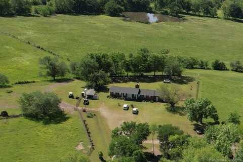 21185 E Hwy 9, Keota, OK 74941