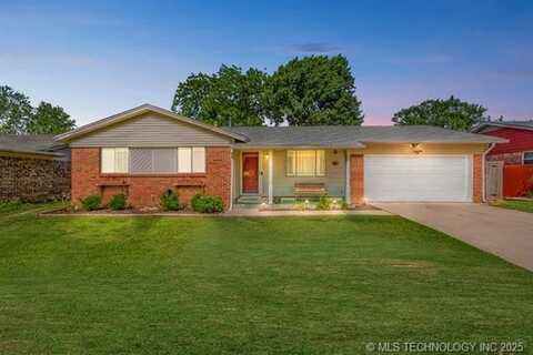 1138 N Gum Avenue, Broken Arrow, OK 74012