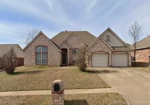 1632 Holly Avenue, Sand Springs, OK 74063