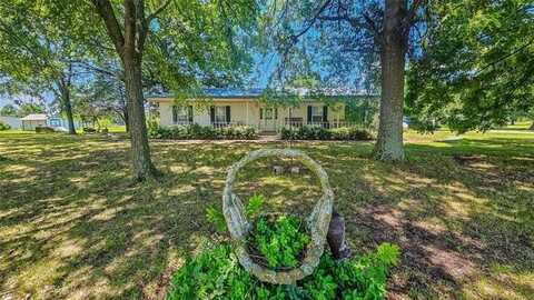 421975 E 1155 Road, Eufaula, OK 74432