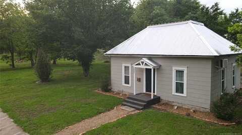 321 E 10th Street, Pawhuska, OK 74056