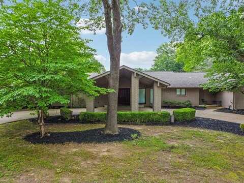 8965 S Sandusky Avenue, Tulsa, OK 74137