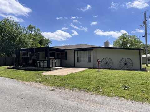 24 Lakeside, Adair, OK 74330
