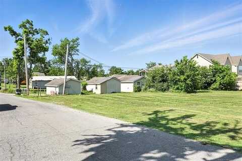 211 W Jordan Street, Claremore, OK 74017