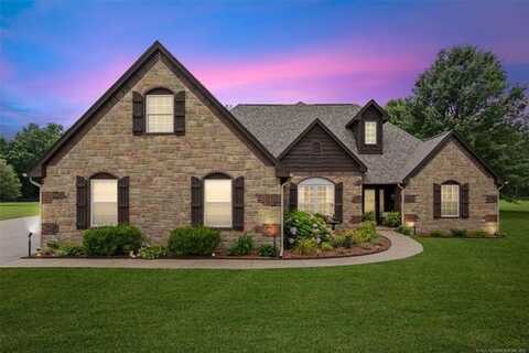 18 Longacre Drive, Ramona, OK 74061