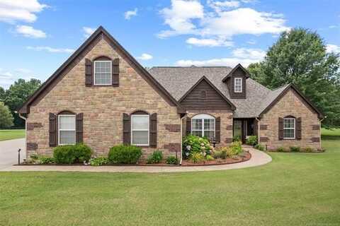 18 Longacre Drive, Ramona, OK 74061