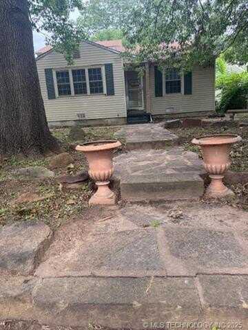 4715 S Boston Avenue, Tulsa, OK 74105