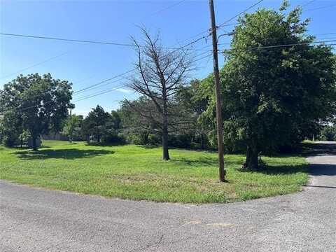 815 S Cherokee Street, Locust Grove, OK 74352