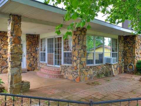 4204 Magnolia Drive, Sand Springs, OK 74063
