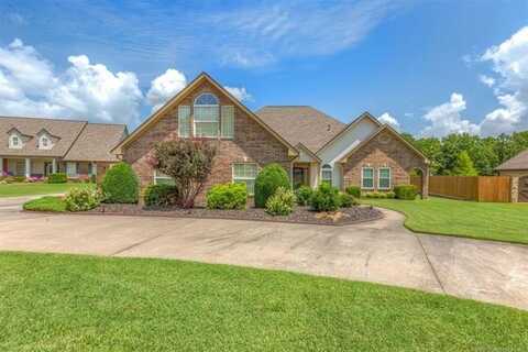 3302 Callaway Drive, Claremore, OK 74019