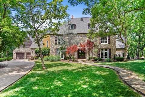10144 N Dover Place, Owasso, OK 74055