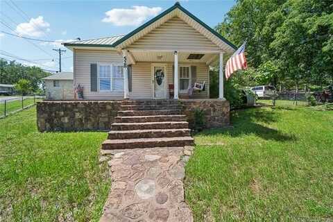528 S Muskogee, Tahlequah, OK 74464