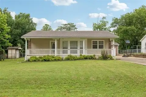 307 S Cherokee, Locust Grove, OK 74352