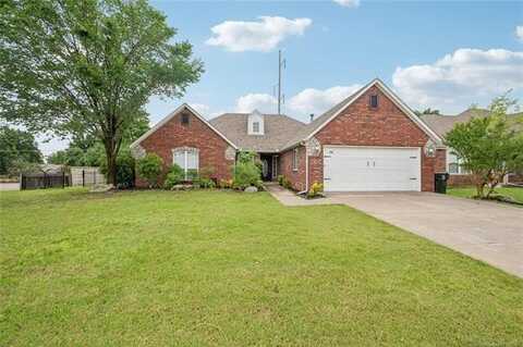 1701 W Durham Street, Broken Arrow, OK 74011
