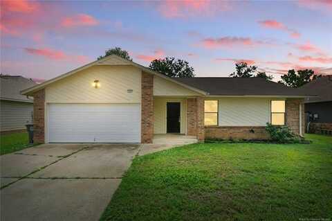 1555 S 139th East Avenue, Tulsa, OK 74108